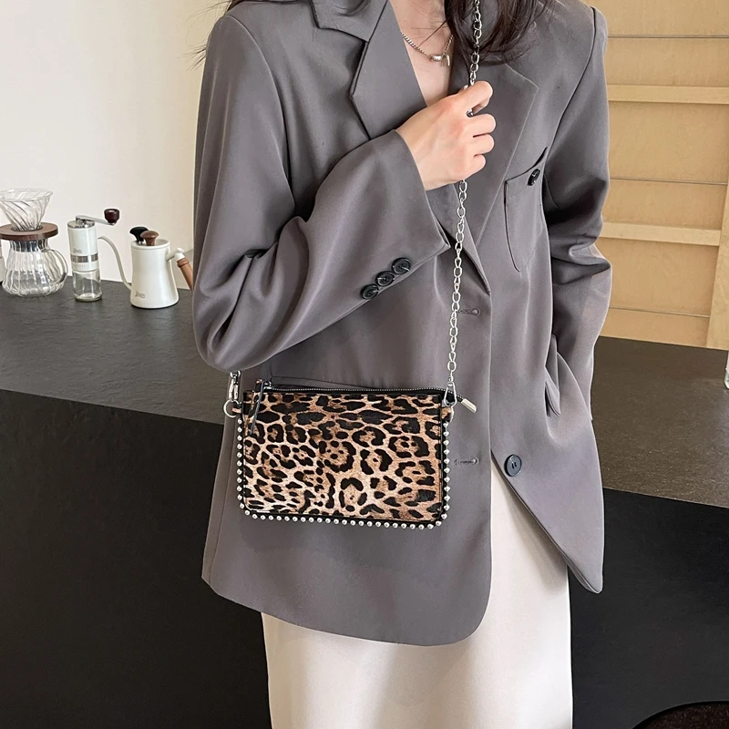 New Leopard Crossbody Bags For Women Fashion Chain Mobile Phone Purse Fashion Shoulder Messenger Bag Sac A Main Female
