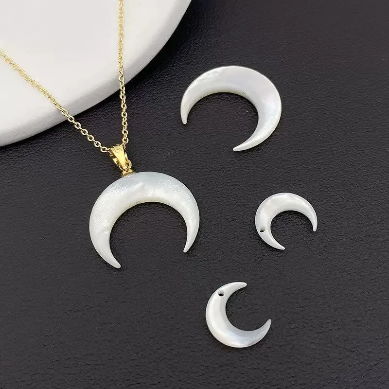 Natural White Shell Crescent Moon ,Hand Carved Mother of Pearl Double Horn Crescent , Hole 0.8mm Jewelry Accessories view 2