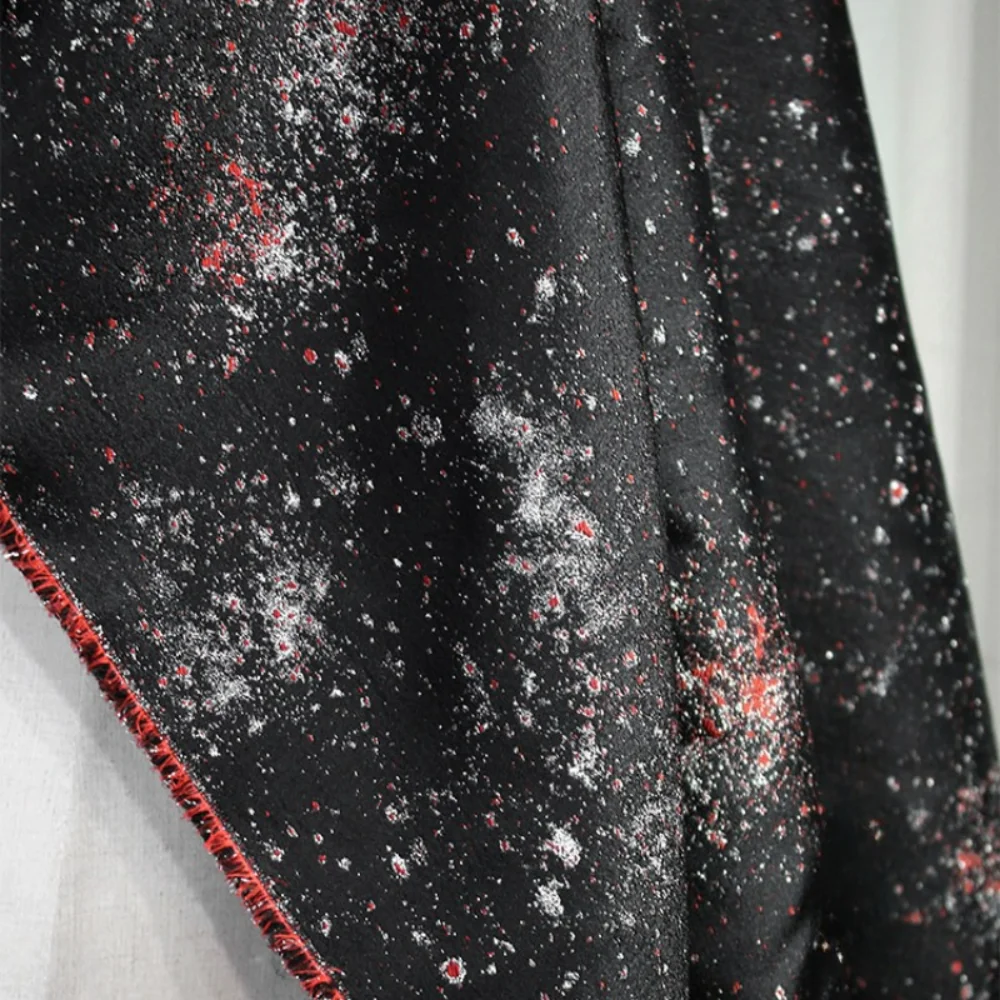 

Черно-красная двусторонняя жаккардовая текстильная ткань для пошива курток, дизайнерские ткани, материал для рукоделия, продается на метры