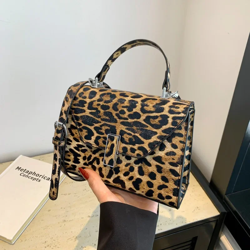 Women\'s Bag New Leopard Print Portable Box Bag European and American Fashion Leopard Print Trend Women\'s Shoulder Messenger Bag