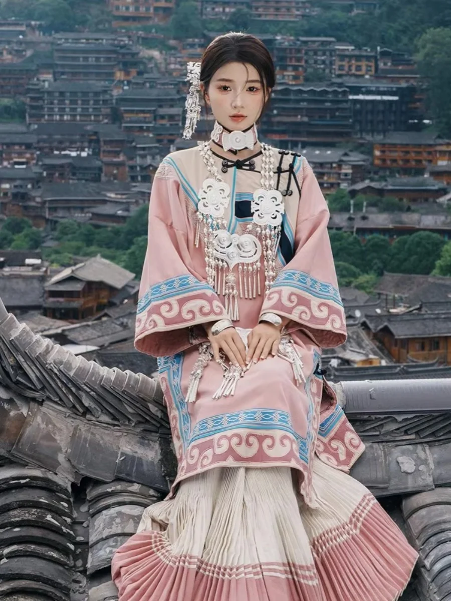 Nuovo stile cinese rosa Top Dress Yunnan Minority Style Yi Set etnico