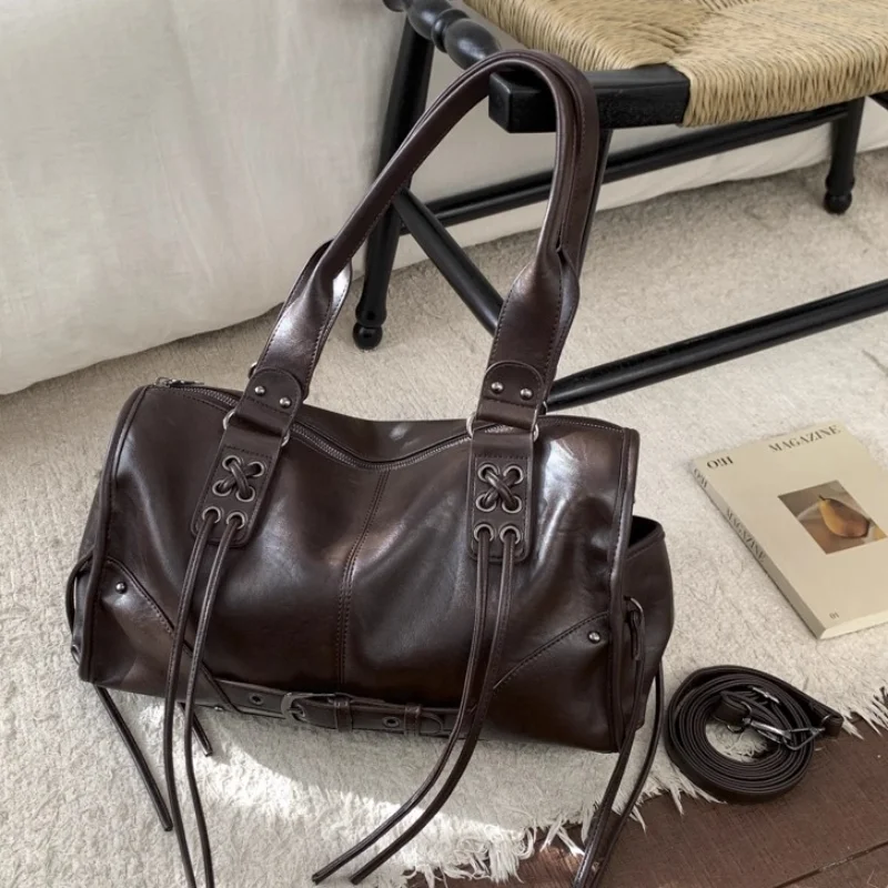 

Vintage Pu Leather Boston Bag Women Y2k Motorcycle Bag With Belt Buckle Design Tassel Shoulder Bag Large Capacity Commut Handbag
