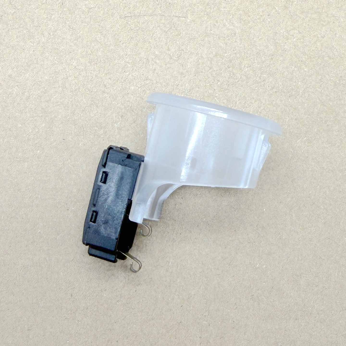 Suitable for Volkswagen Golf 7 Passat B8 Tiguan LED cigarette lighter base light clip socket white light 5QD 919 341 5QD 919 341