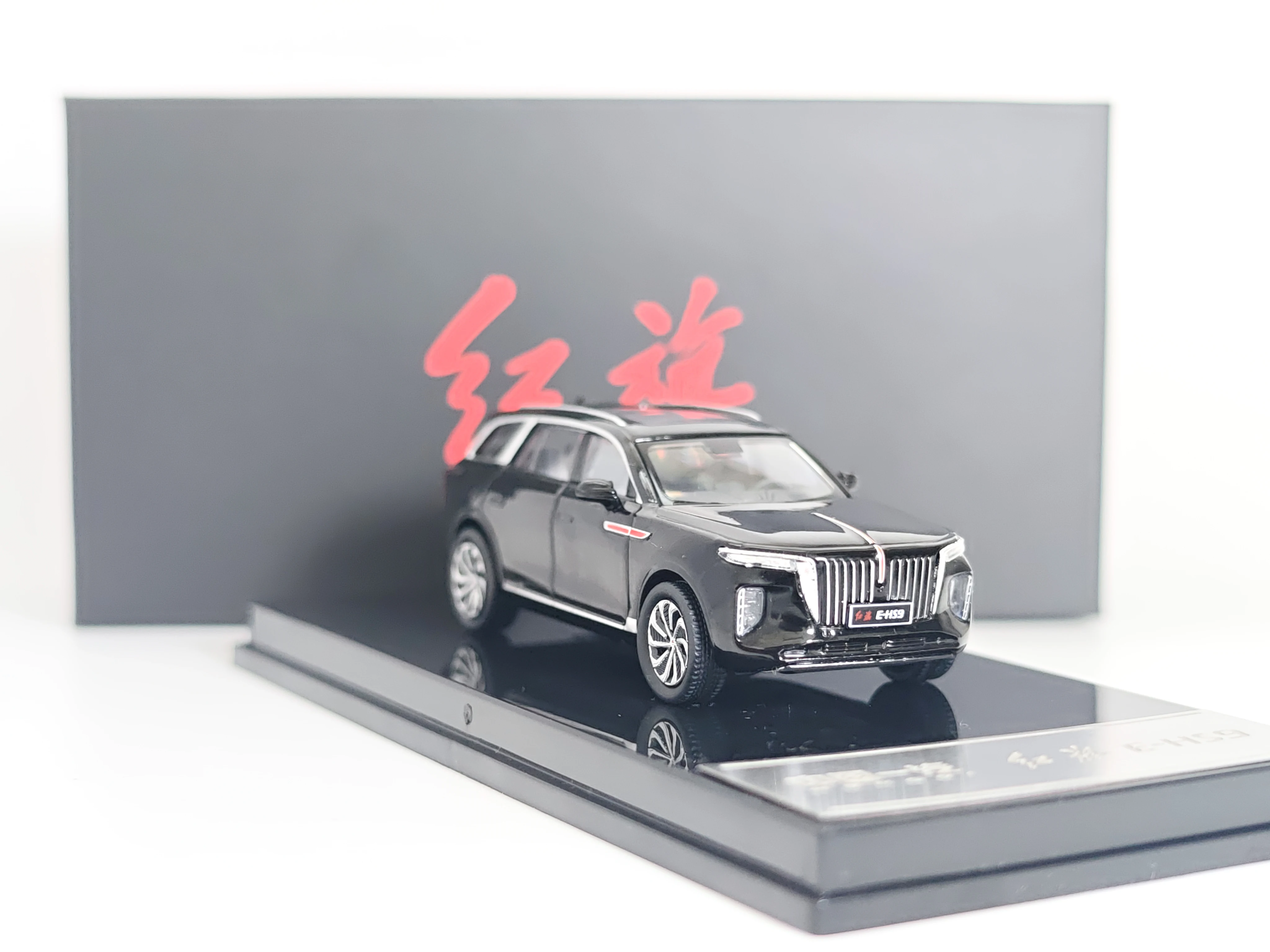 تومي 1/64 سبيكة سيارة لعبة مجسمة Hongqi E-HS9 محاكاة نموذج سيارة جمع هدية