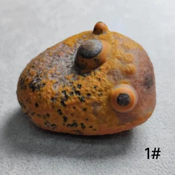 1pcs/lot natural fine Sengoku period red agate eye stone Unique shape Gobi Onyx Odd stones in relief Ornaments Collectibles