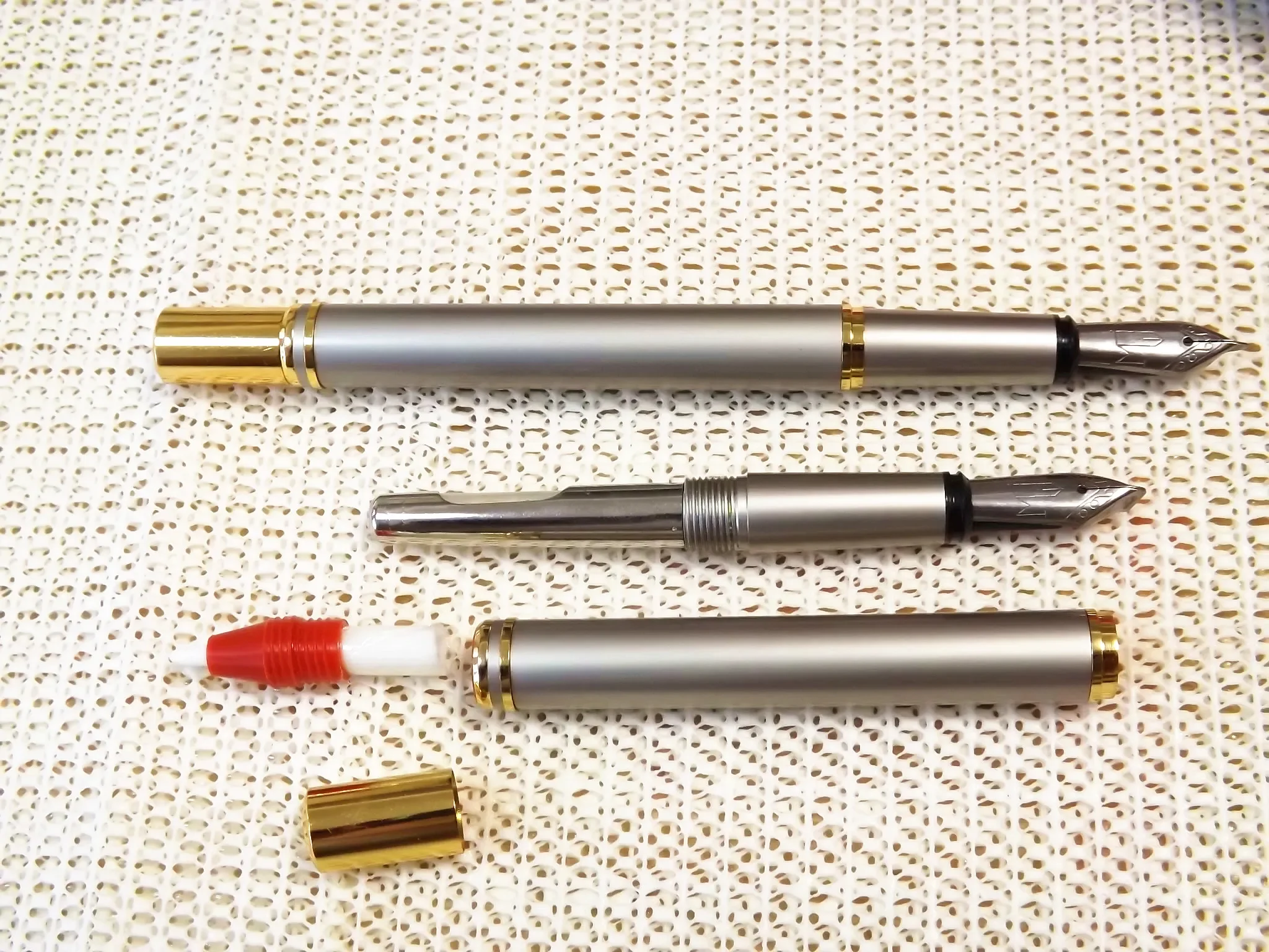 Venus 220 Arabic Calligraphy Fountain Pen - Professional 1.5mm Nib, Premium Craftsmanship for Arabic Script, Ideal for Beginners