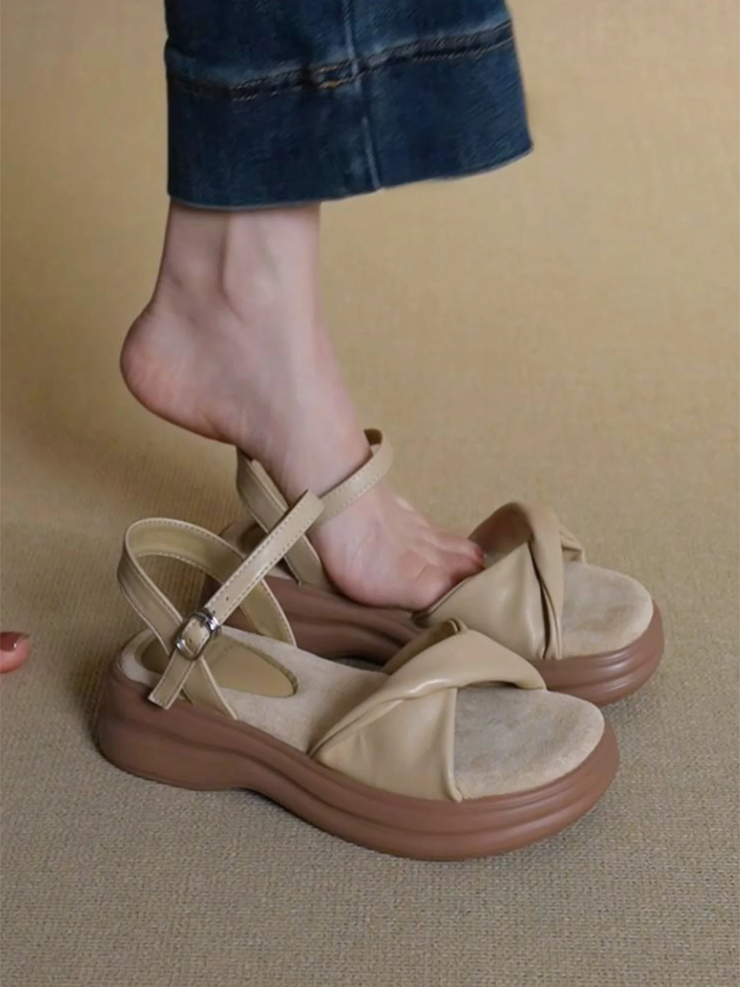 women's-summer-thick-bottom-open-toe-sandals-fashionable-all-match-comfortable-roman-style-shoes-soft-leather-inner-sole