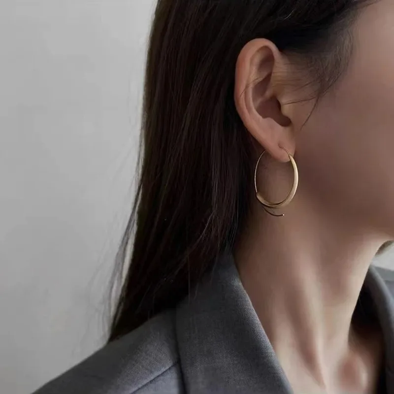 Matte Gold New Design Gold Color Circle Earrings for Women's Fashion Jewelry Girl‘s Christmas Party Exaggerated 2025 Accessories