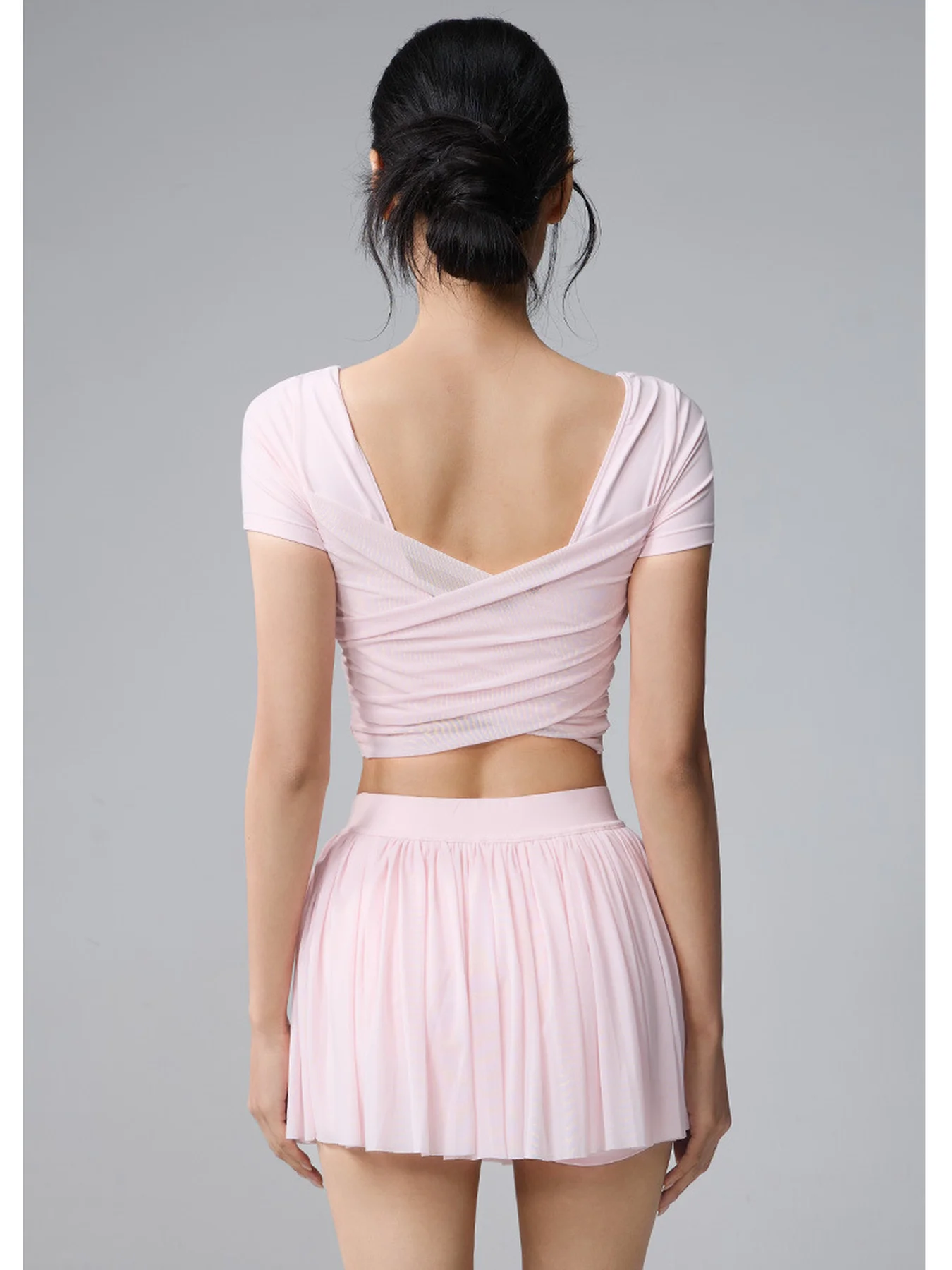 Women's Two Piece Workout Set Short Sleeve Crop Top and Pleated Tennis Skirt Activewear