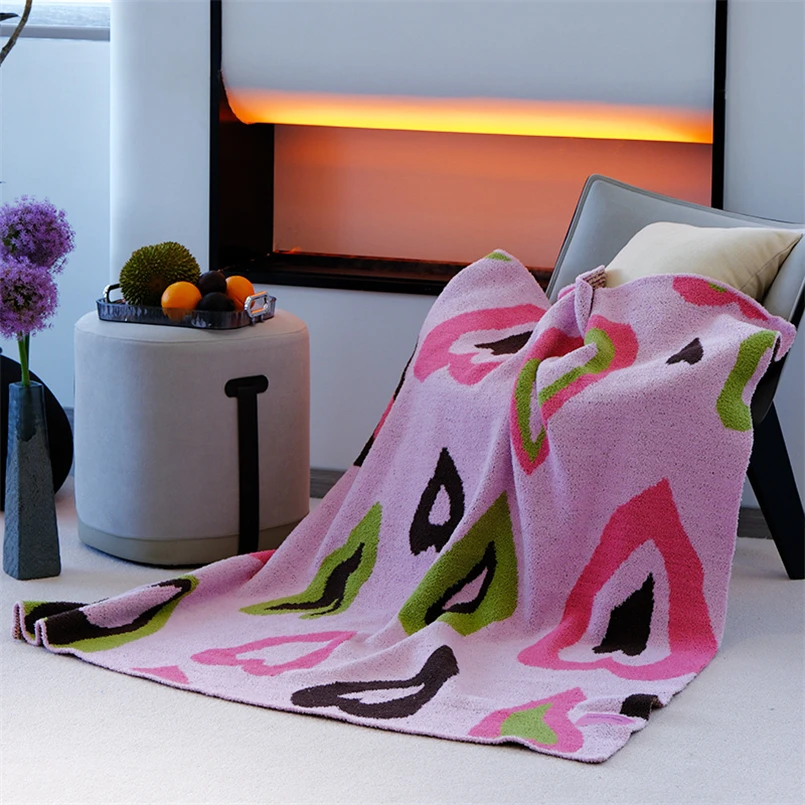 Cartoon Hollow Love Half-side Fleece Knitted Blanket Soft Sofa Shawl Blanket Office Air Conditioning Nap Blanket