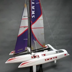 RC Trimaran żeglarski Model elektryczny pilot żeglarski SKATE1000 Model kadłub z włókna szklanego jacht zabawkowy prezent wyścigi zestaw żeglarski