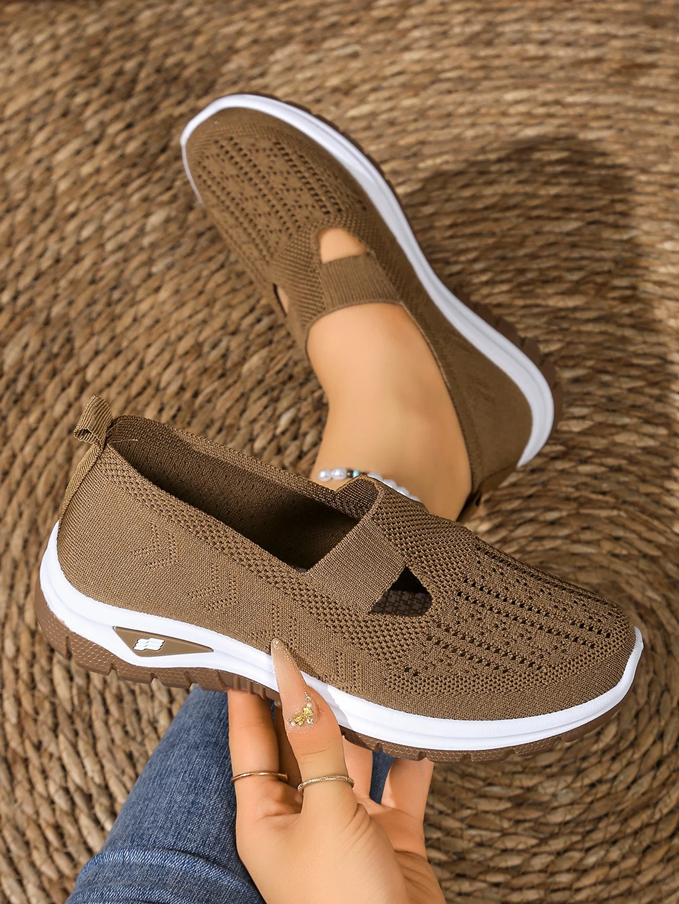 Sommerliche, atmungsaktive, hohlgestrickte Damen-Slip-On-Schuhe, rutschfeste, leichte Wandersneaker, lässige Mesh-Loafer für den Außenbereich – Detail 7