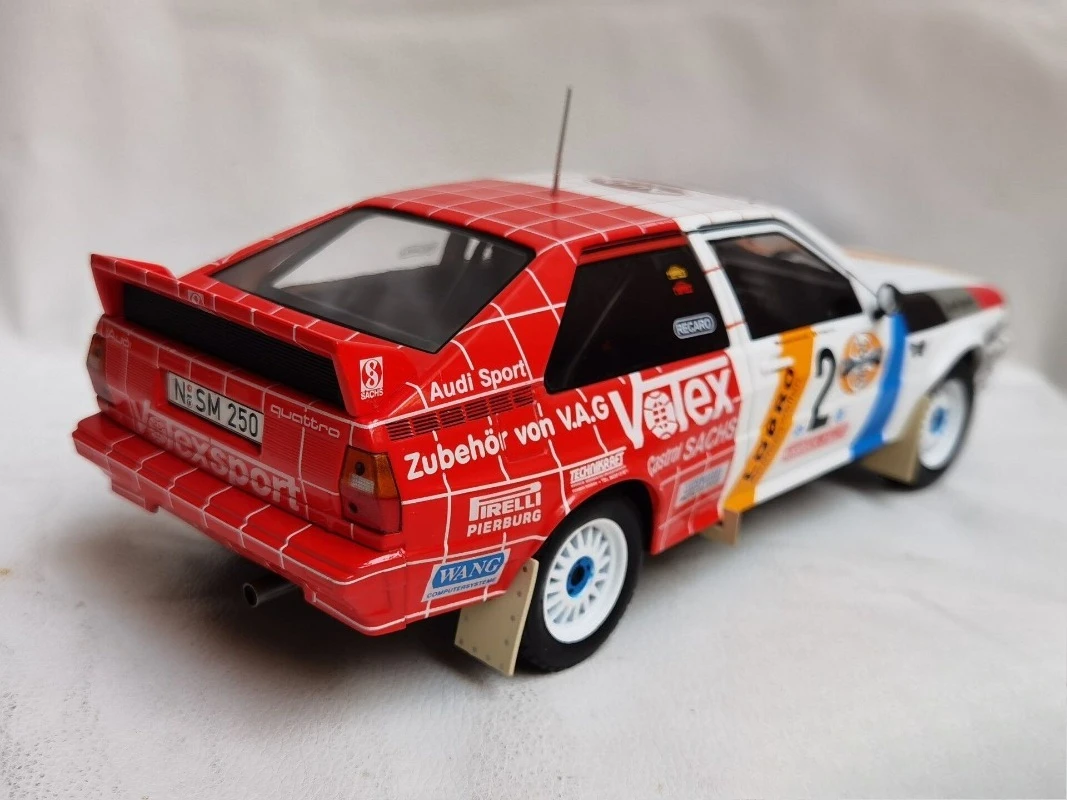 IXO Diecast Escala 1/18 ‌ Audi Quattro A2 Grupo B # 2 Hunsrück Rallye 1984 juguetes de modelo de coche de aleación para regalo de niños