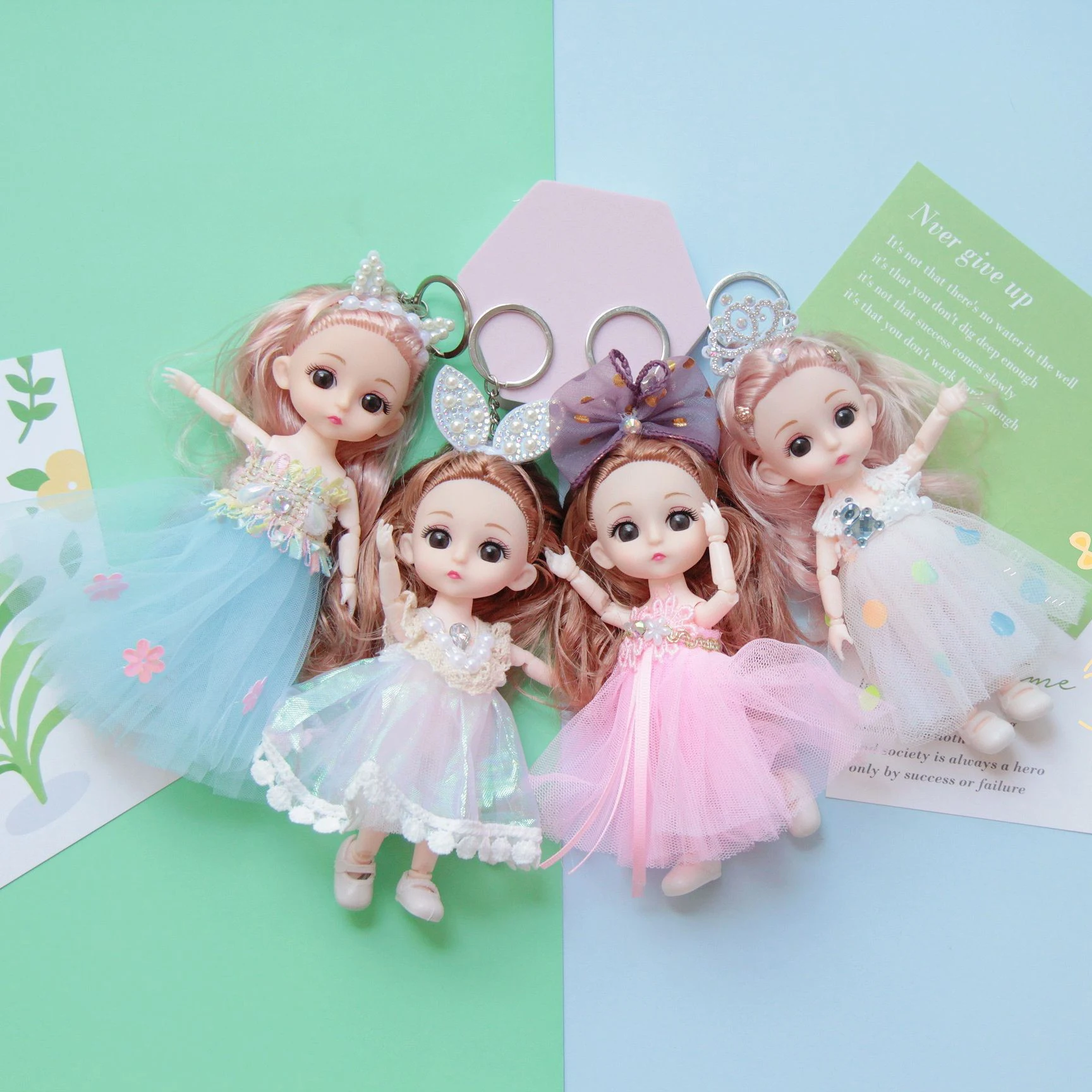 17cm Cute Princess Doll Toy Keychain 13 Joints Doll Keychain Girl Dress Up Dolls Toy Schoolbag Pendant Children Play House Toys
