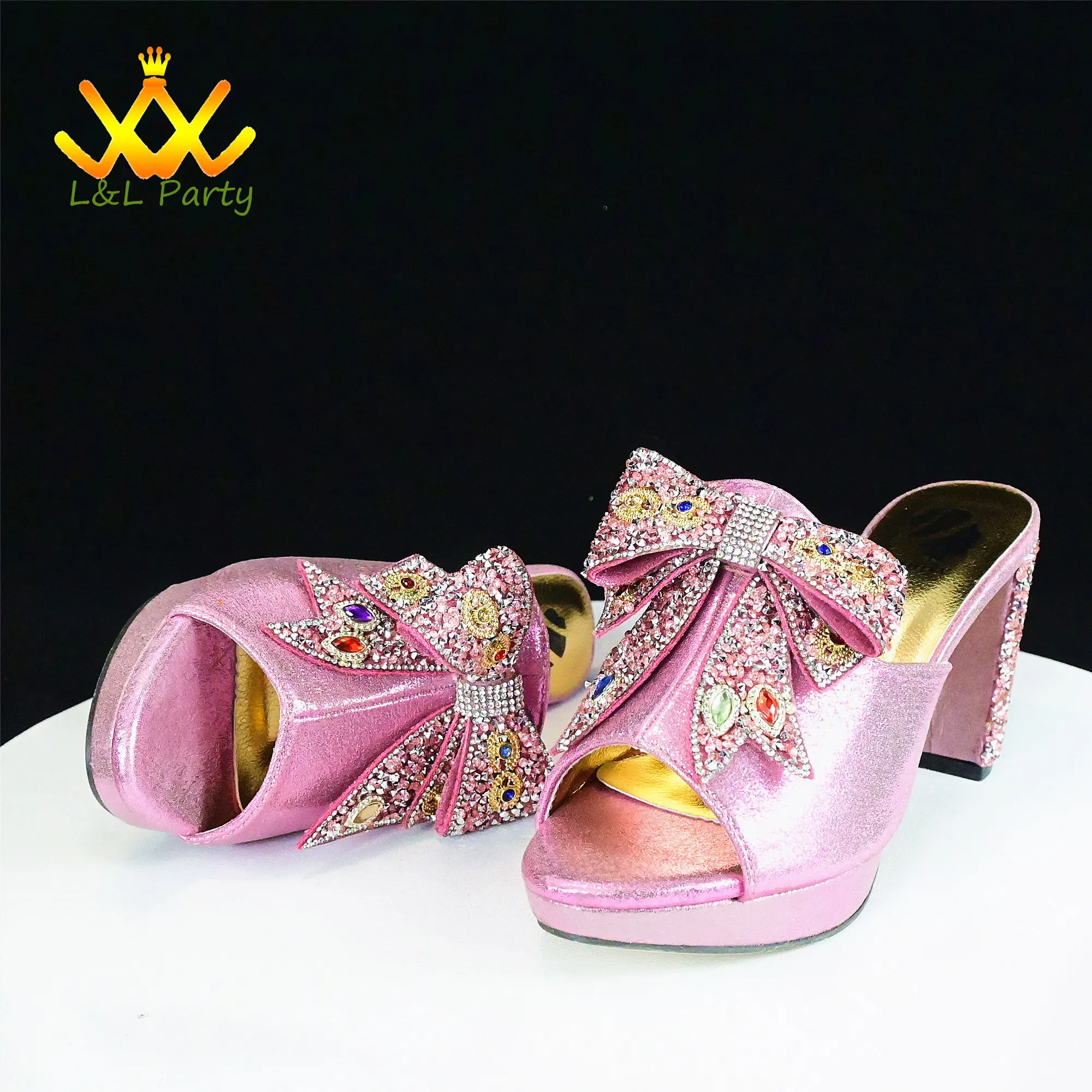 Pink New Arrivals Leisure Style Italian Women Shoes Matching Hang Bag with Platform High Quality Slipper with Appliques for Part