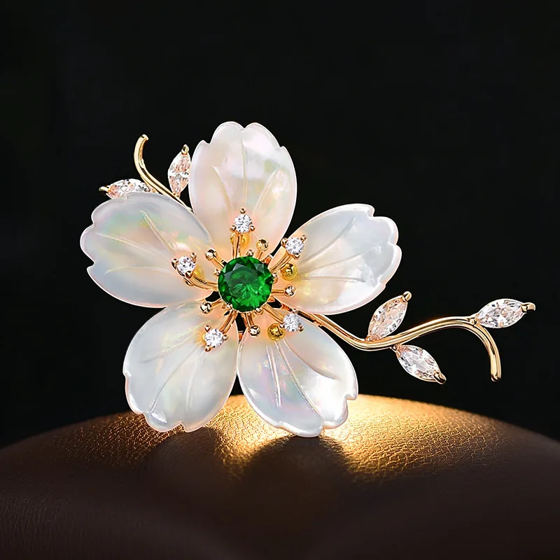Chinese Style Lucky Blessing Natural White Mother Of Pearl Flower Brooch Green Zircon Stamen Crystal Inlaid Pin For Women Suit