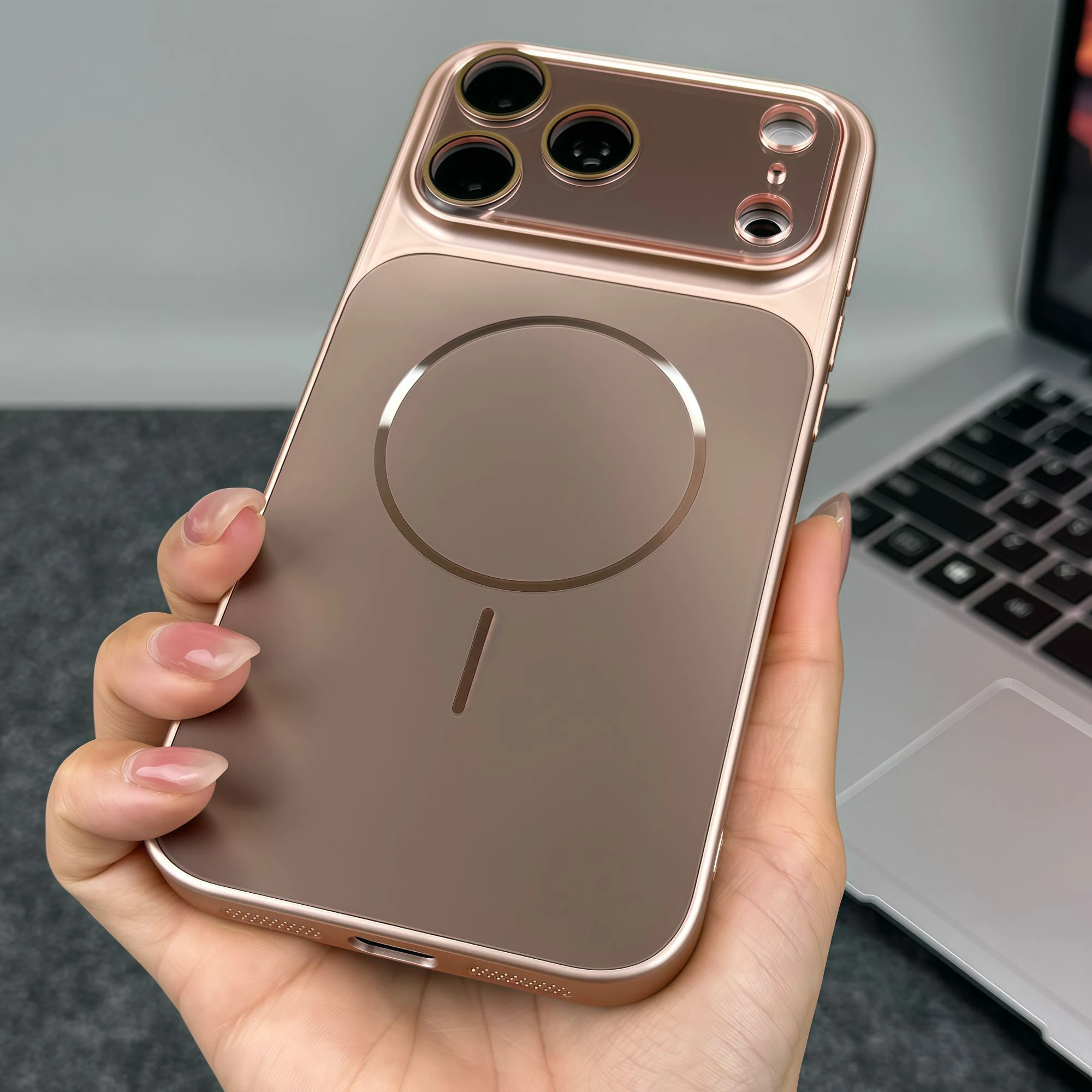 RIDGECOVER case lifestyle