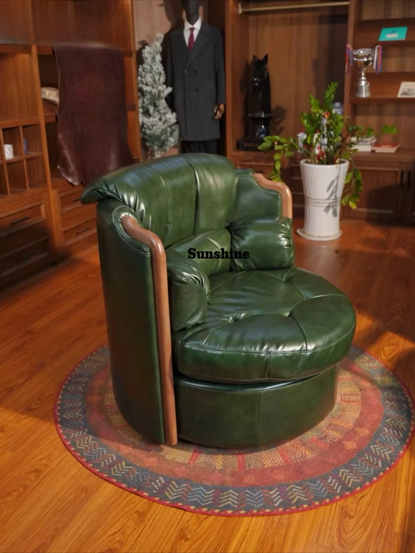 

Middle ancient wild luxury rotating chair study tea room rotating chair first layer oil wax leather master seat sofa FT