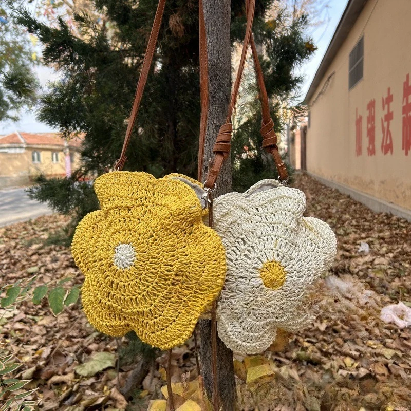 

Осень-зима 2025: Сумка через плечо из соломенной ткани в стиле бохо из ротанга, женская милая мини-сумка через плечо, свежая повседневная сумка-кошелек для телефона