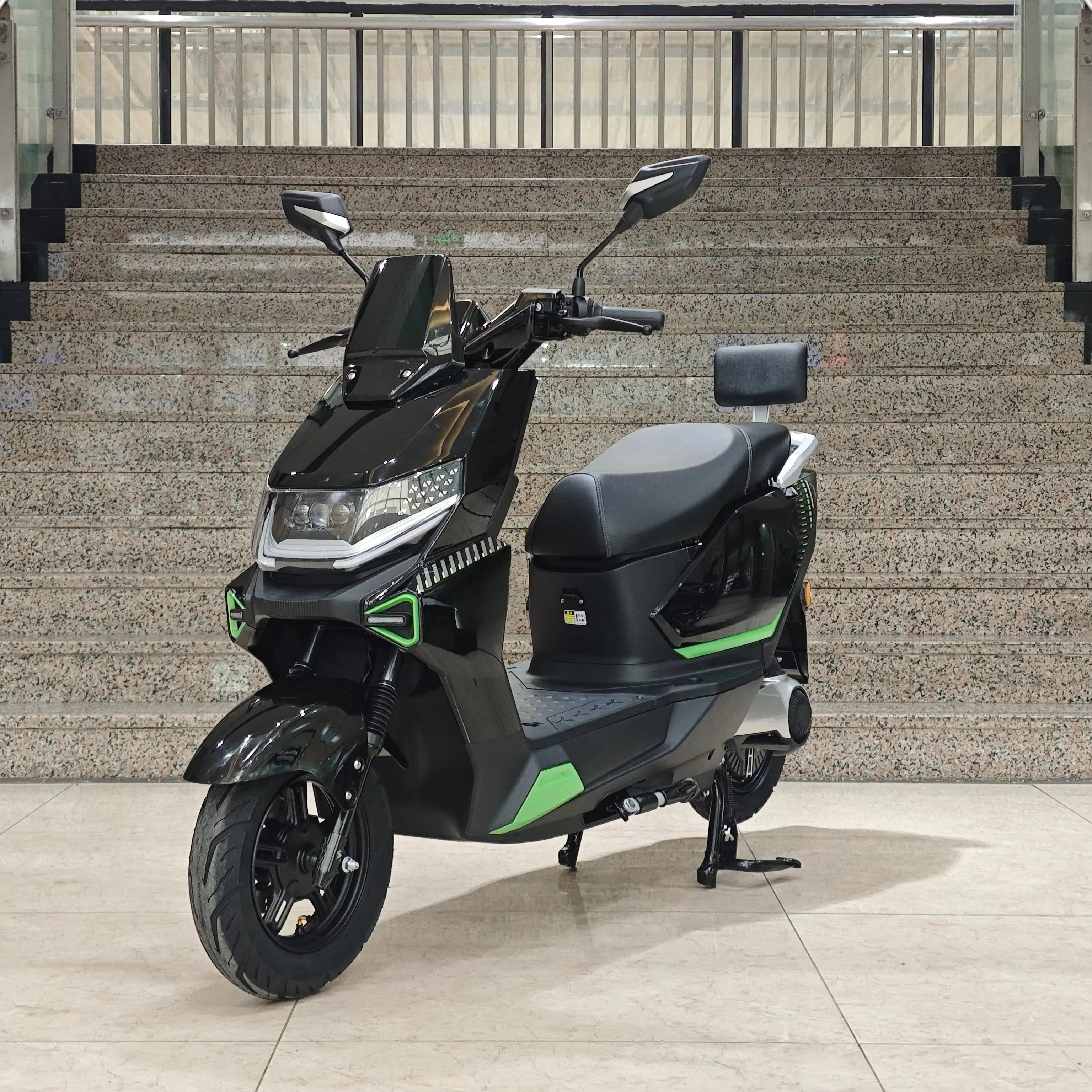 SXLL 48 فولت 60 فولت 72 فولت 1500 واط 65 kmph عالية السرعة دراجة نارية كهربائية الكبار دراجة نارية كهربائية سكوتر دراجة نارية كهربائية #3