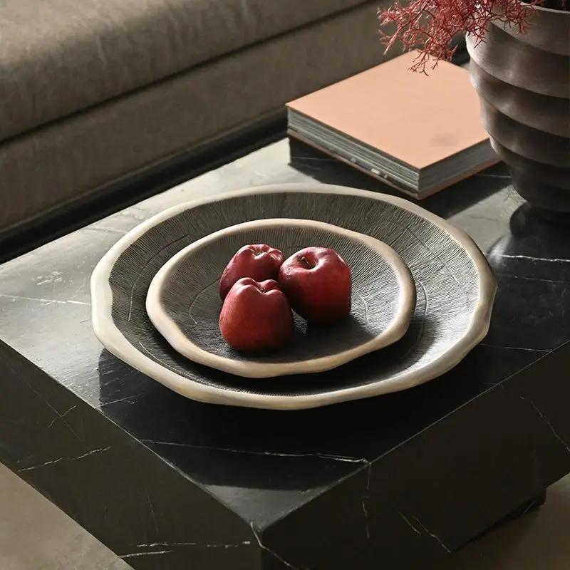 Chinese aluminum metal copper three-legged fruit plate Zen home furnishing tray model room desktop entrance tribute plate