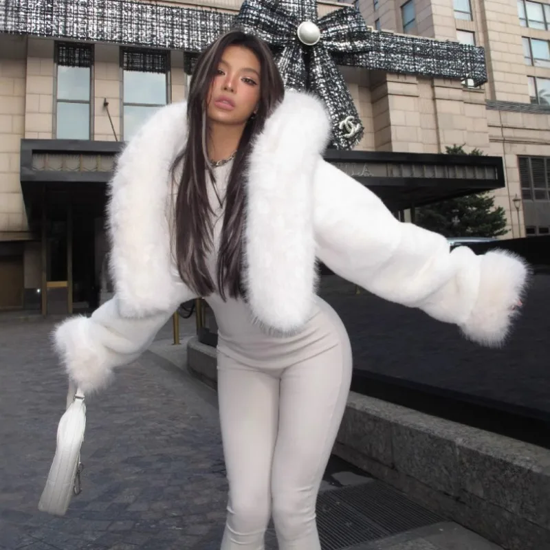 

Luxury Autumn Winter Soft Cropped Fur Jacket Women Hooded Faux Fur Coat Long Sleeve Top High Waist Y2K Streetwear White Black