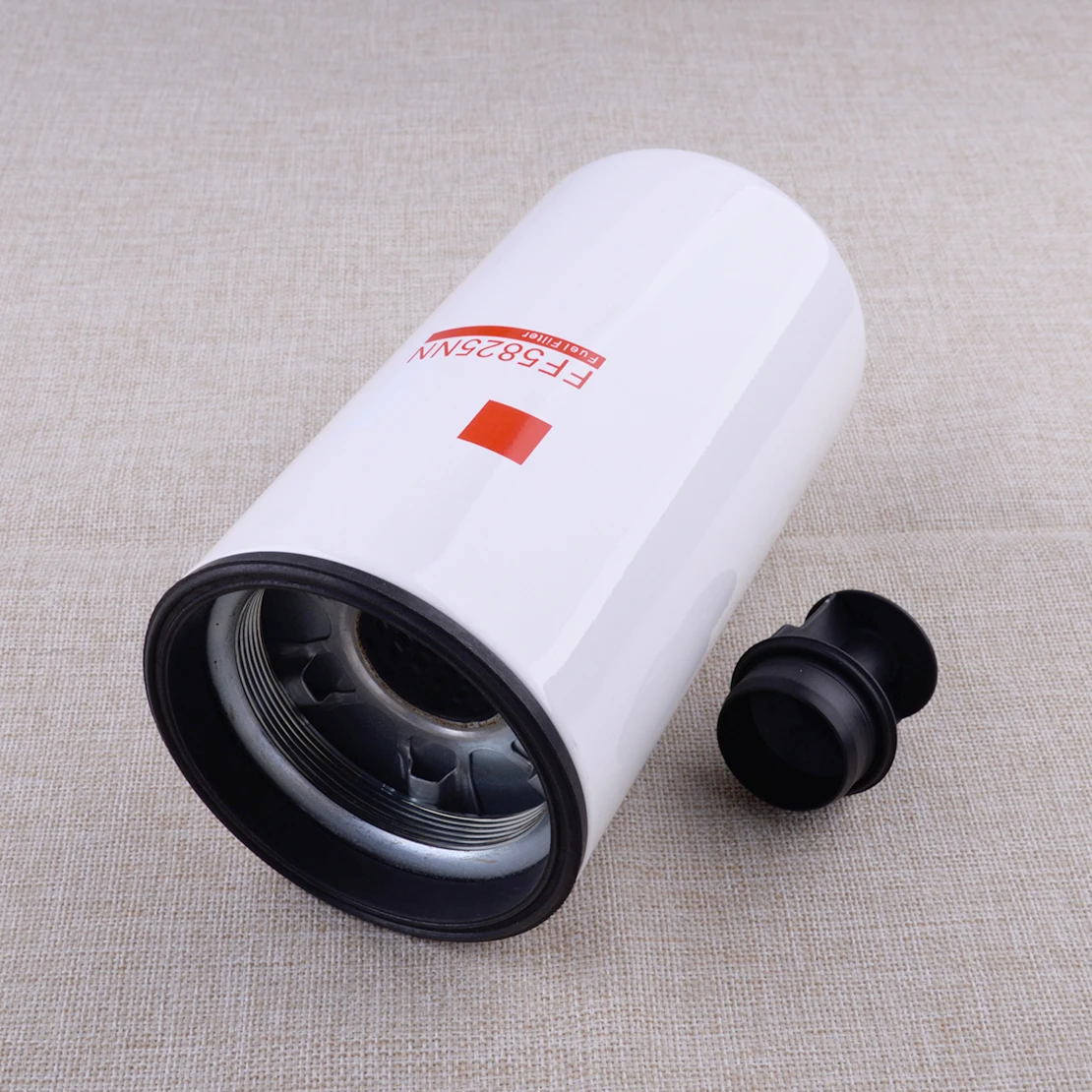 5599456 5365988 FF5825NN Filtro de combustible apto para camiones Fleetguard Freightliner Kenworth Peterbilt Volvo