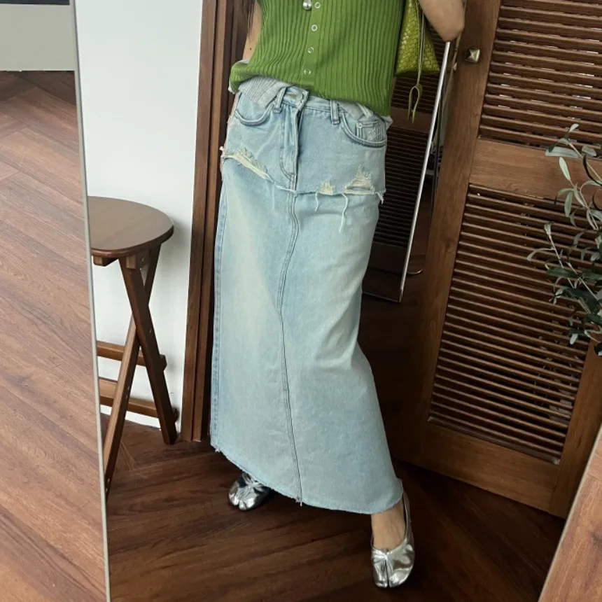 

Chic Korean Style Distressed Denim Skirt Casual Summer New Fashion Split Back High Waist A-line Skirt for Young Women