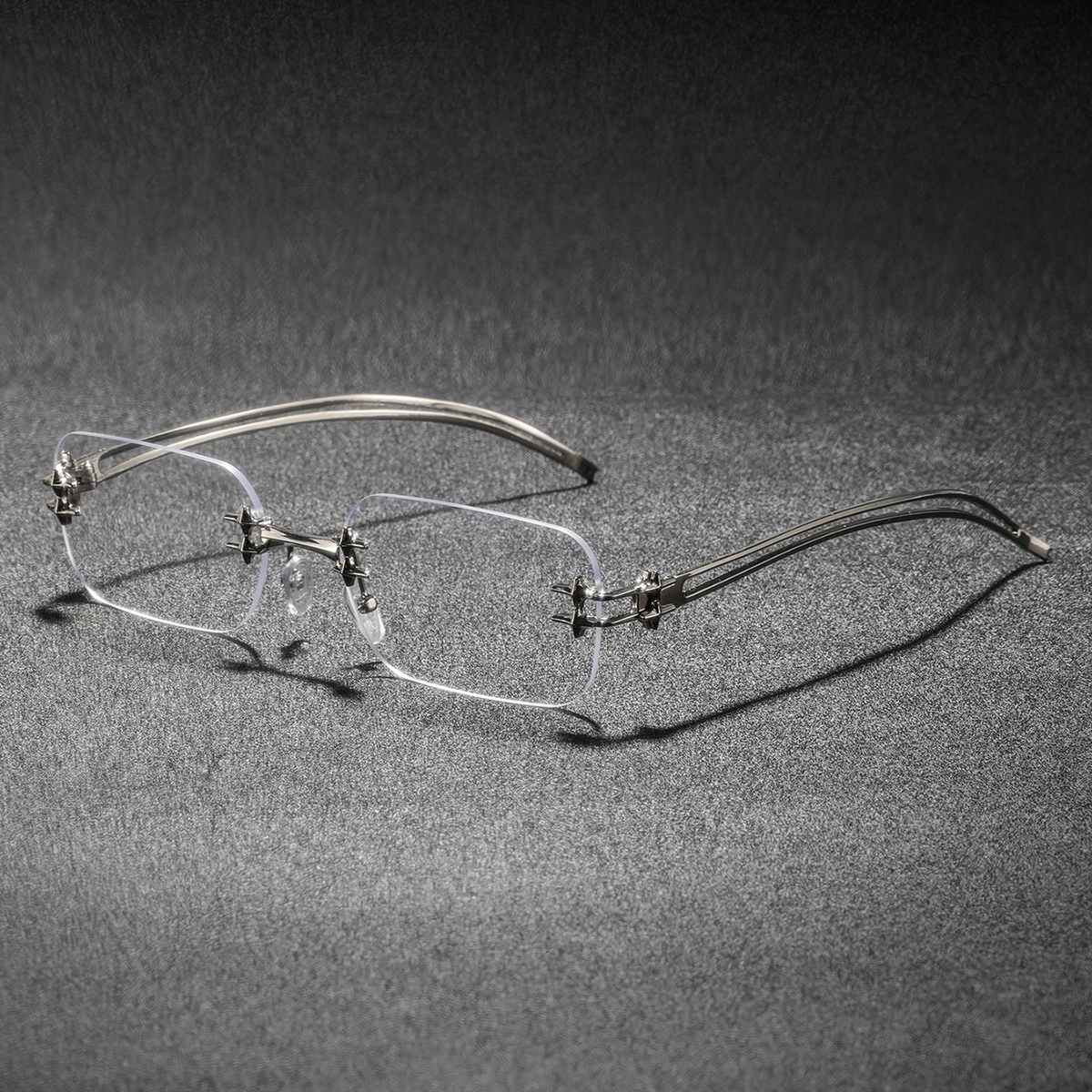 1. メンズ用、金属製のくり抜き加工が施された、シルバーのフ - Men'S Fashion Non Prescription Glasses のレビューと価格
