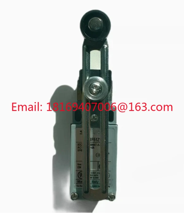 

FOR 1pcs- Italian imported limit switch AM1F51Z11