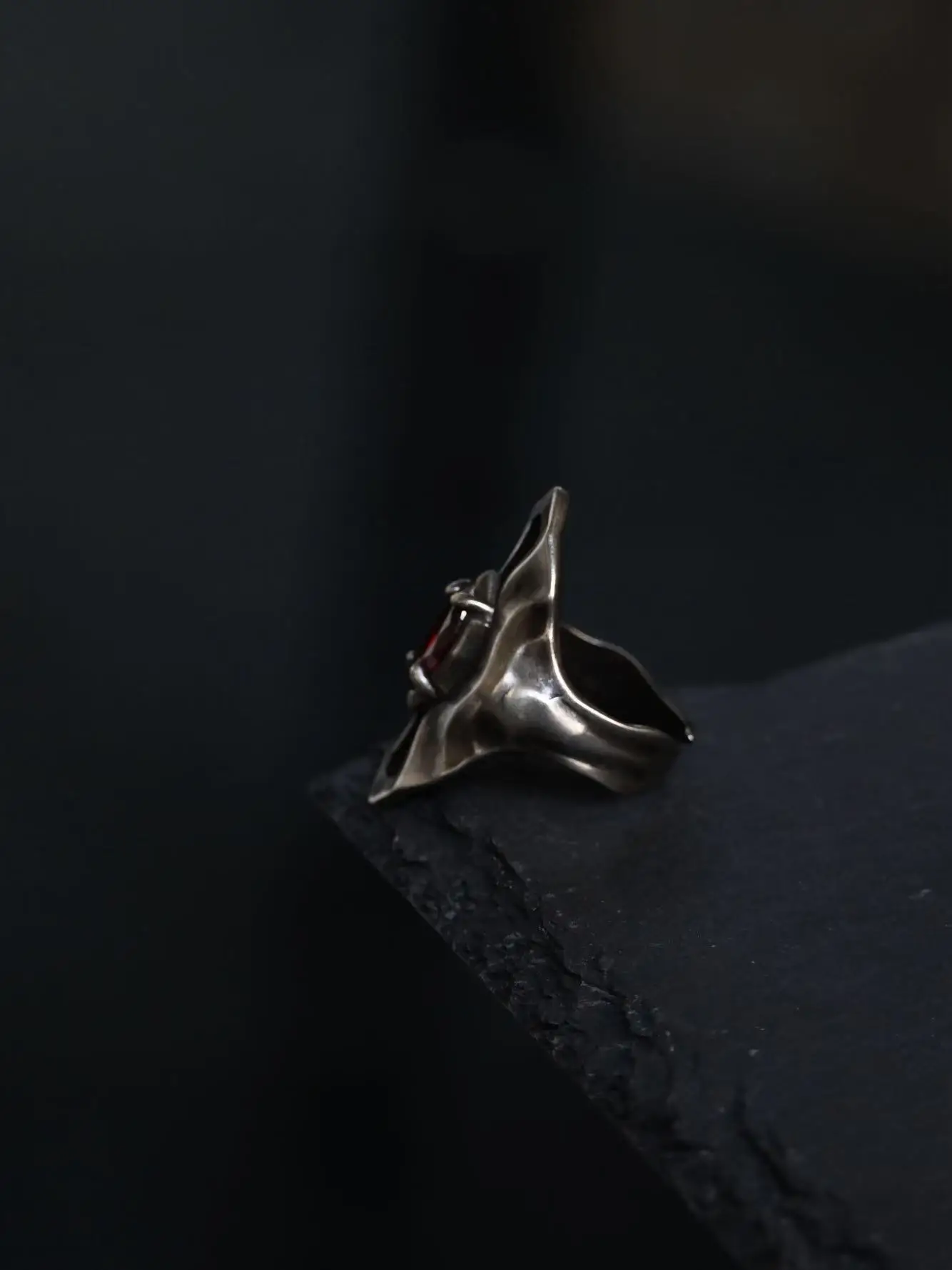 

925 Silver Ring Open Style Dark Wind Cherry Core Irregular Pleated Fashionable Accessory for Women Jewelry