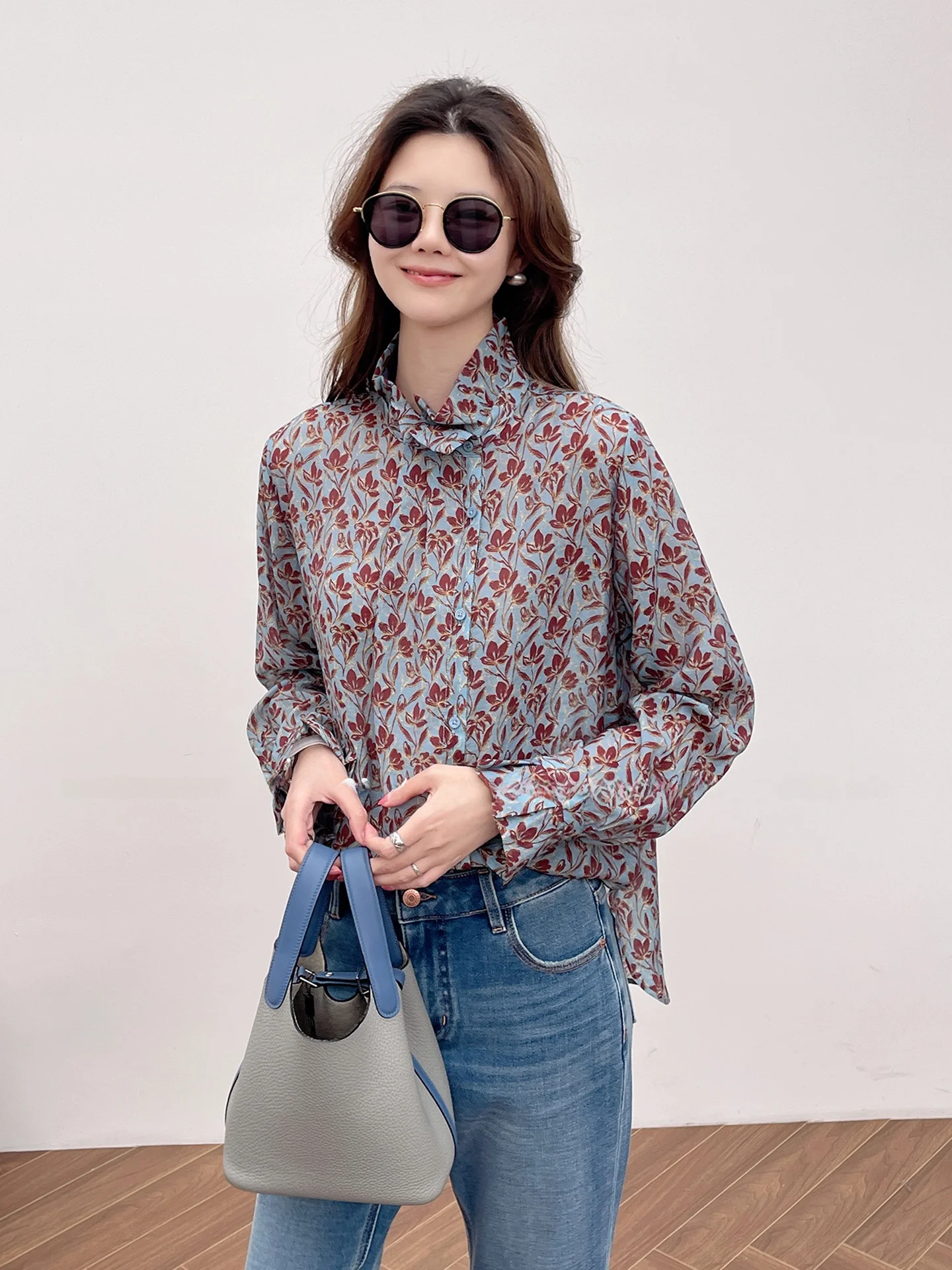 

Корейская модная минималистичная шелковая рубашка с цветочным принтом и цветовыми блоками, с длинным рукавом и воротником-стойкой, женская, премиум-качество, весна N...