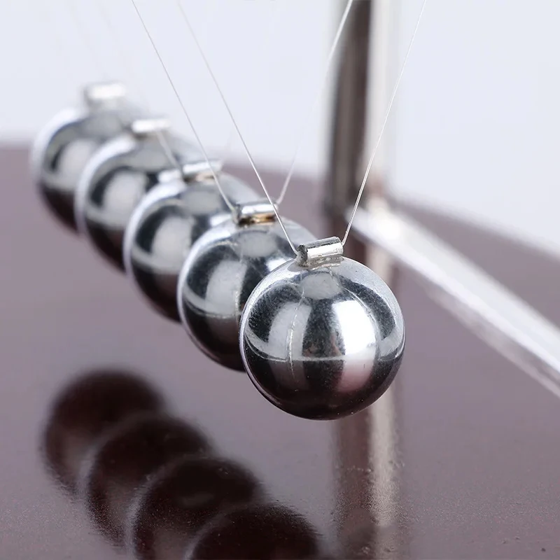 Newtons Cradle Steel Balance Ball Desktop Decoration Rotating Perpetual Motion Physical Science Pendulum Toy Craft Home Decor