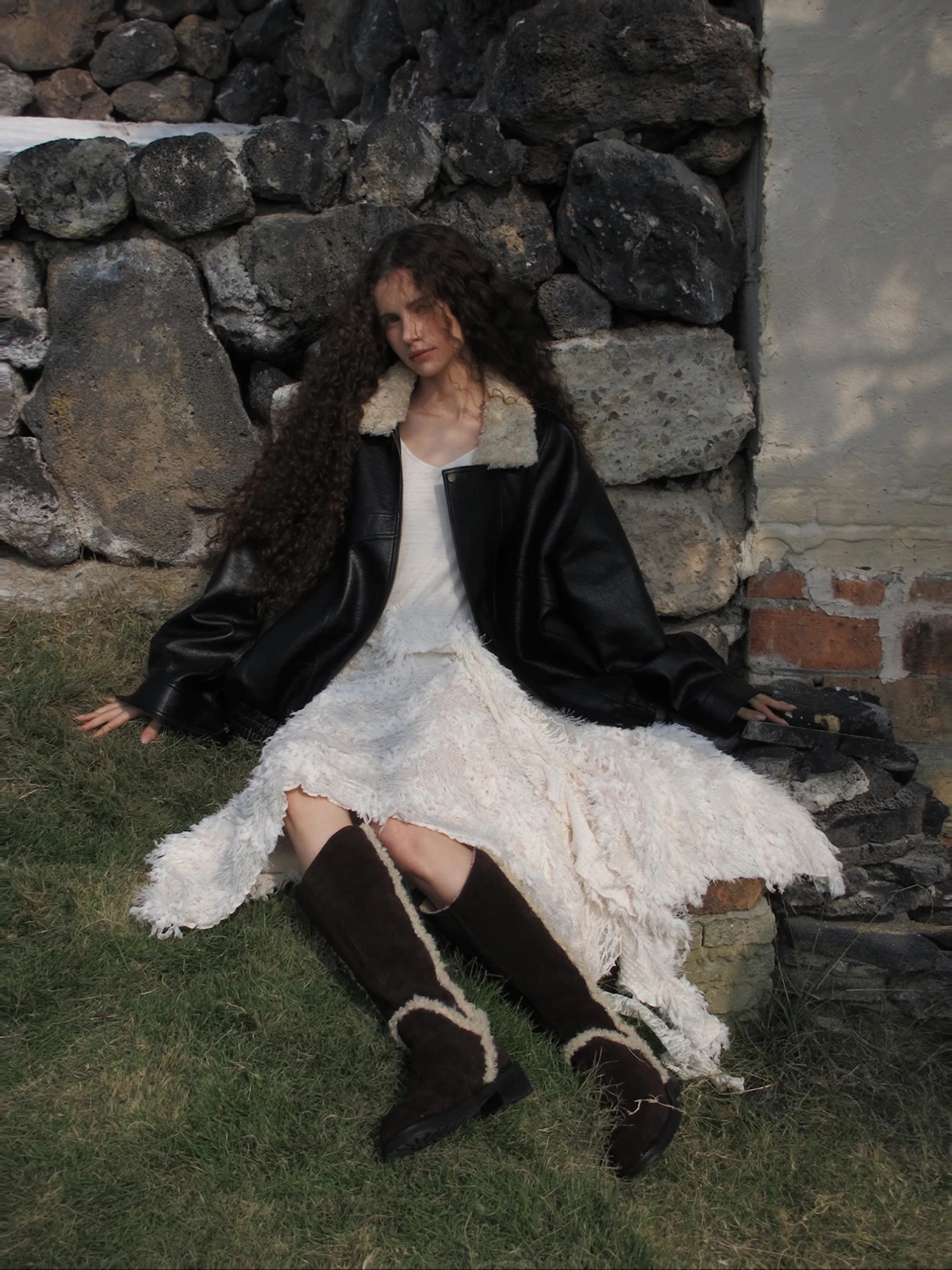 คารีเอโด วินเทอร์ นิว วินเทจ เสื้อแจ็คเก็ตหนังเนื้อสัมผัสพิเศษ  คอปกบุขน  ให้ความอบอุ่น  เสื้อคลุมสำหรับผู้หญิง  สำหรับเดินทาง  แขนยาว