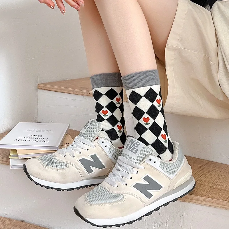 Mode Harajuku Retro Bloemen Vintage Sokken Vrouw Nieuwigheid Etnische Elegante Katoenen Casual Ademend Dames Meisjes Jurk Sox Herfst