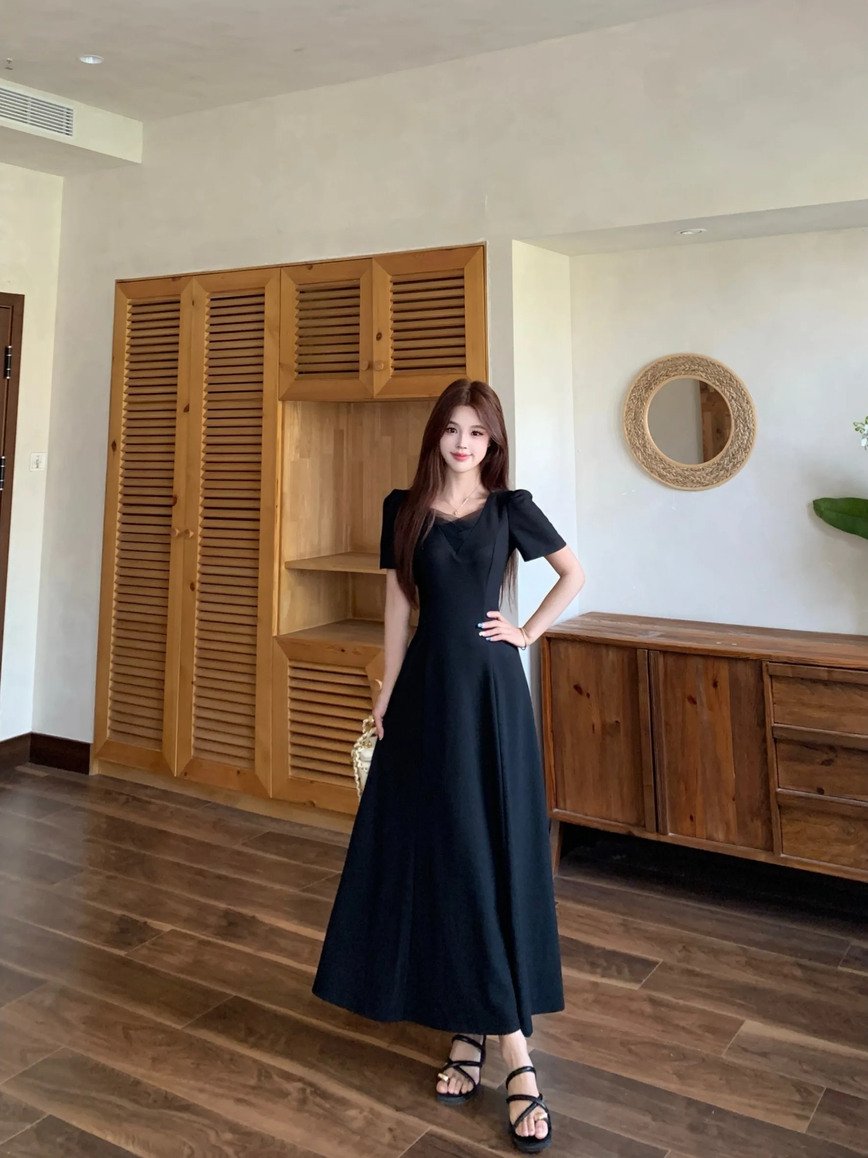 

Slimming Hepburn Style Long Black Dress for plus Size Women Summer New High Waist A-Line Skirt Breathable Comfortable V-Neck ...