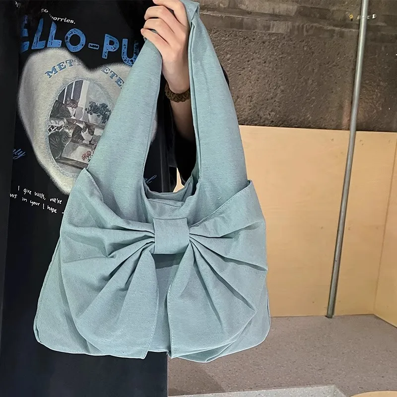 

JIAERDI милая сумка-тоут с бантом, женская джинсовая сумка на плечо большой вместимости, женские изысканные элегантные сумки подмышки для поездок на работу, 2025 г.