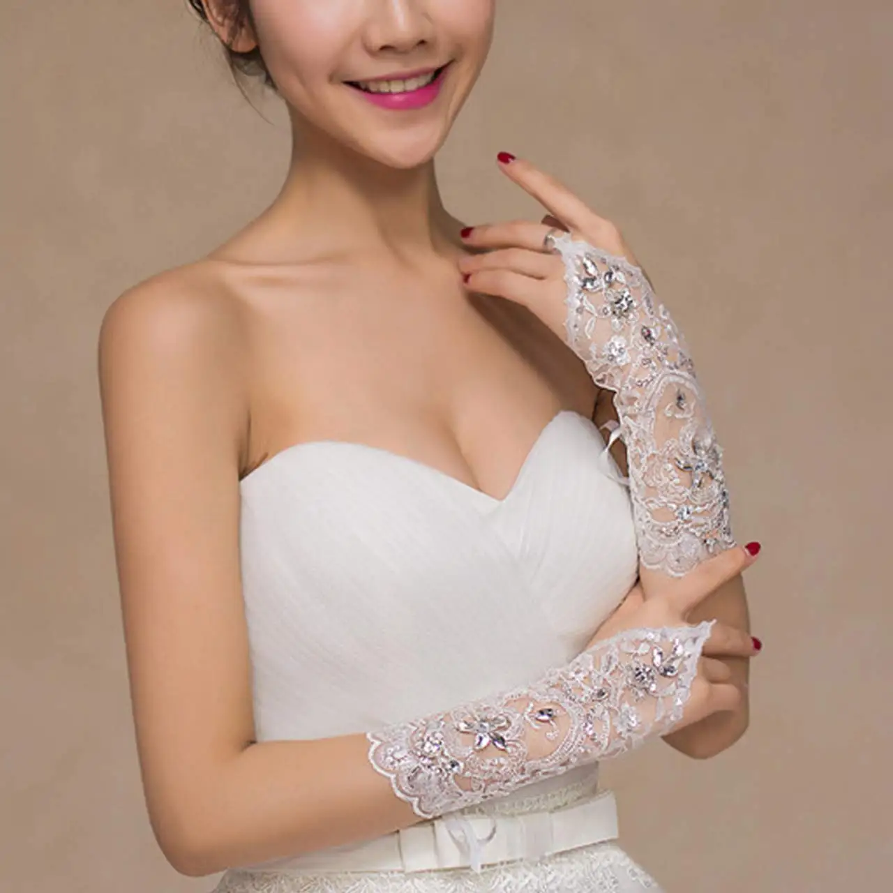 Women' Wedding Lace Gloves Bridal Fingerless Gloves Crystal Sequins White Hook Finger Drawstring Gloves image 5