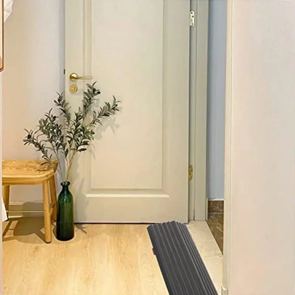 Робот-пылесос для уборки дома