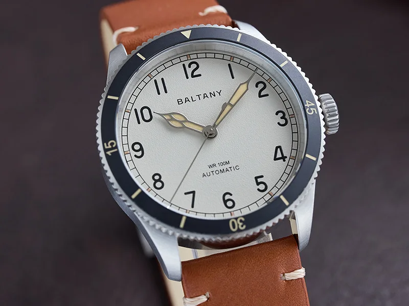 Baltany S2076 Herren-Automatikuhr, Khaki, Pilotenuhr, NH38, 38 mm, Retro-Militär-Luftfahrt-Fluguhr, leuchtende Keramiklünette, Alltagskleidung – Detail 5