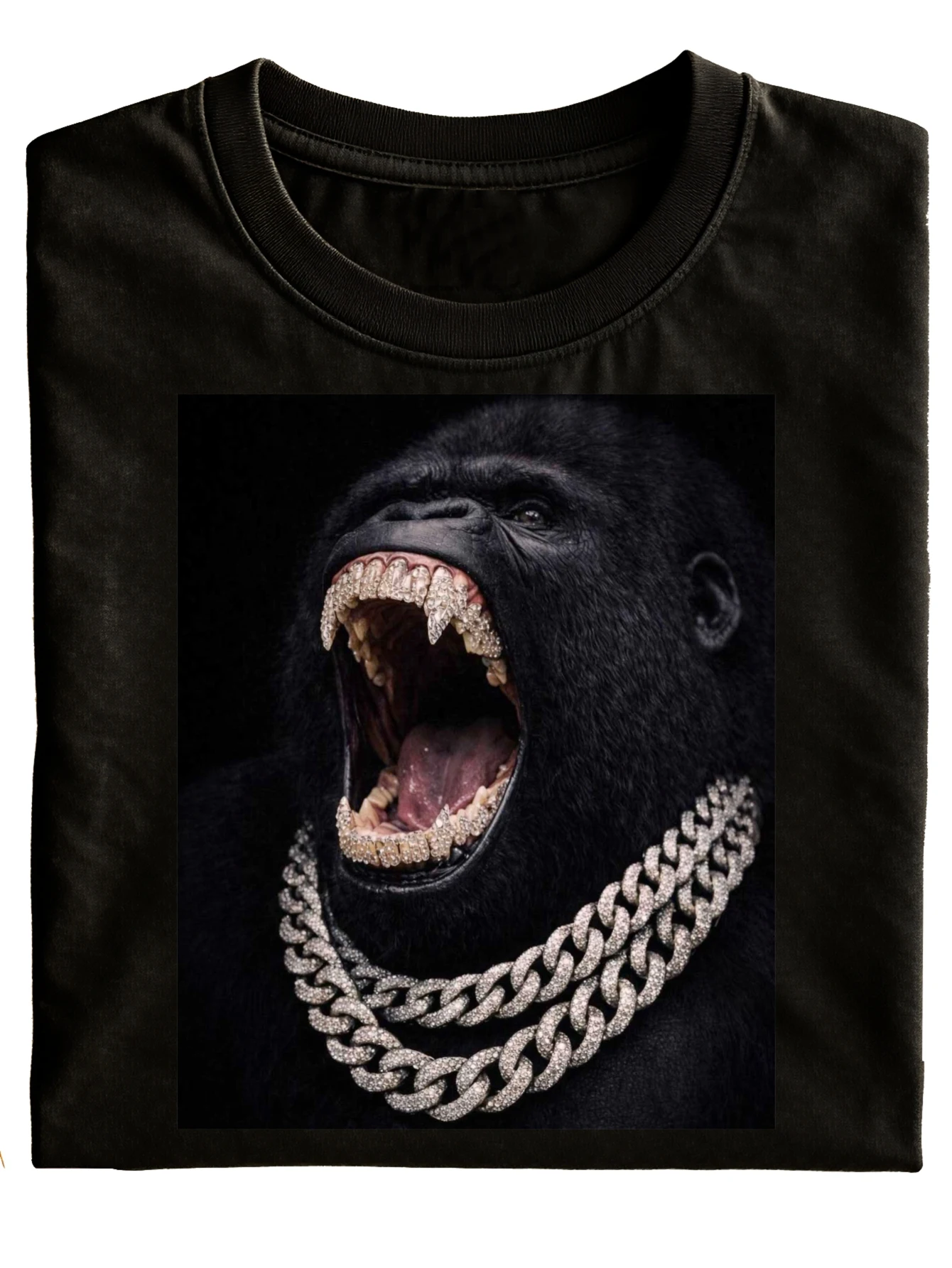 Trendy Humorous Gorilla Design Featuring a Diamond Chain on a Unisex Black Graphic Tee, Perfect for Casual Outings And Holiday Presents. Made From, This Stylish And Adaptable Short-Sleeve Shirt Is Ideal for Everyday Wear, Plus Size