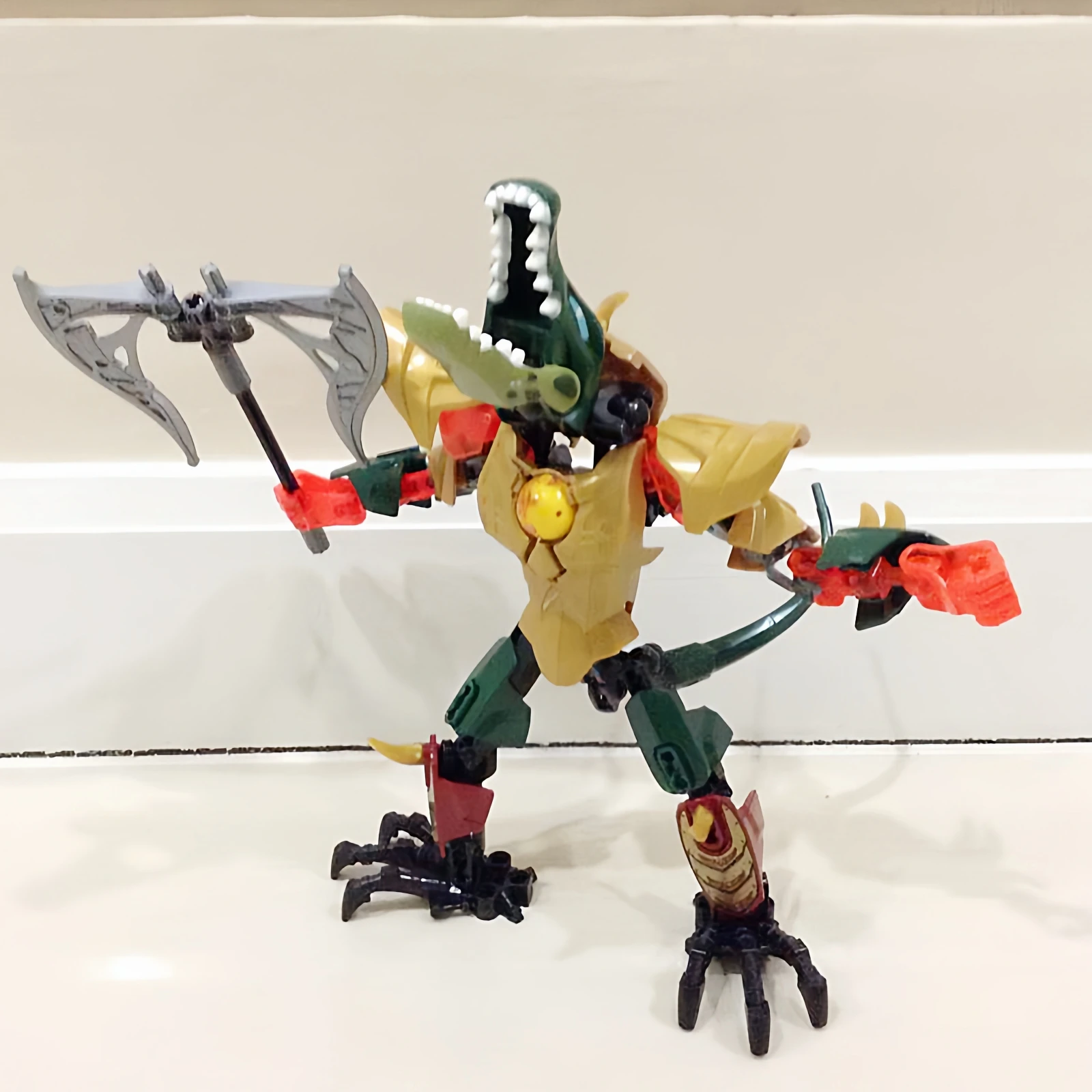 Set de Bloques de Construcción Fire Vs Ice Chi Crocodile Tribe Blegends of CHIMA, Figuras de Soldados Guerreros Uitrabuild, Juguetes para Niños, Regalos para Niños