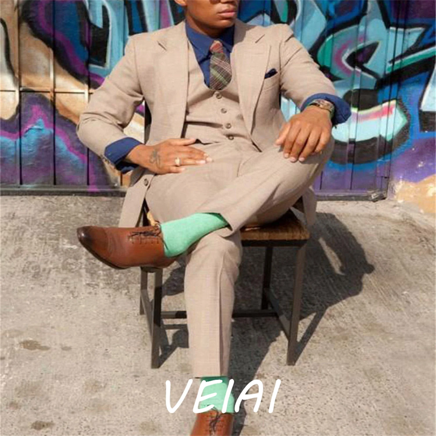 

CustomizedNotch Lapel Latest Coat Pants Design Men Suits Bespoke Fashion Tuxedos Gentlemen Classical(Jacket+Pants+Vest)