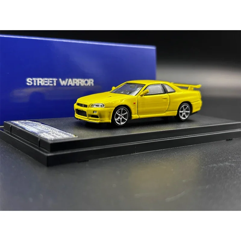 

Street Warrior 1:64 GTR R34 V Spec II BNR34 Yellow Malaysia Limited Diecast Diorama Car Model Collection Toys