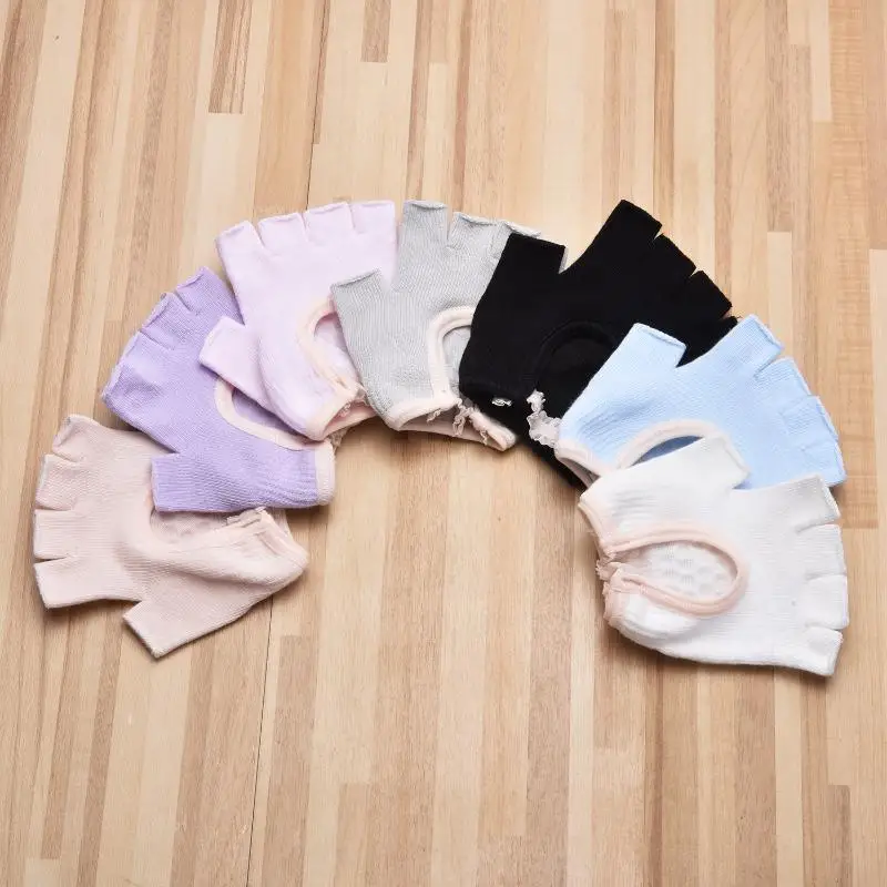 Women’s Exercise Gloves Half Finger Yoga Antislip Grip for Secure Training Session
