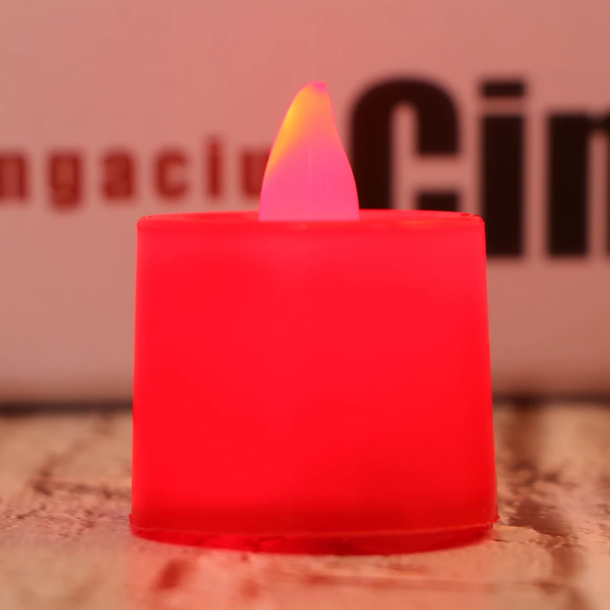 

24Pcs LED Electronic Lights Red Flameless Simulation Lamps Romantic Decor for Wedding Party Banquet Night Use