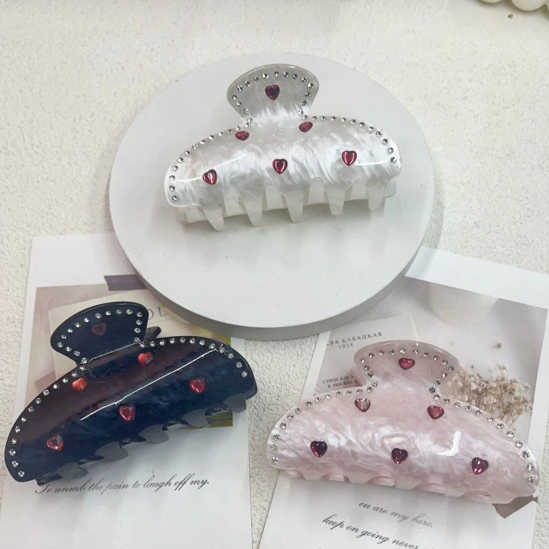 

3 Colors Elegant Diamond Studded Love Heart Hair Claw Women Fashionable Handmade Acetate Non Slip Ponytail Barrette Shark Clips