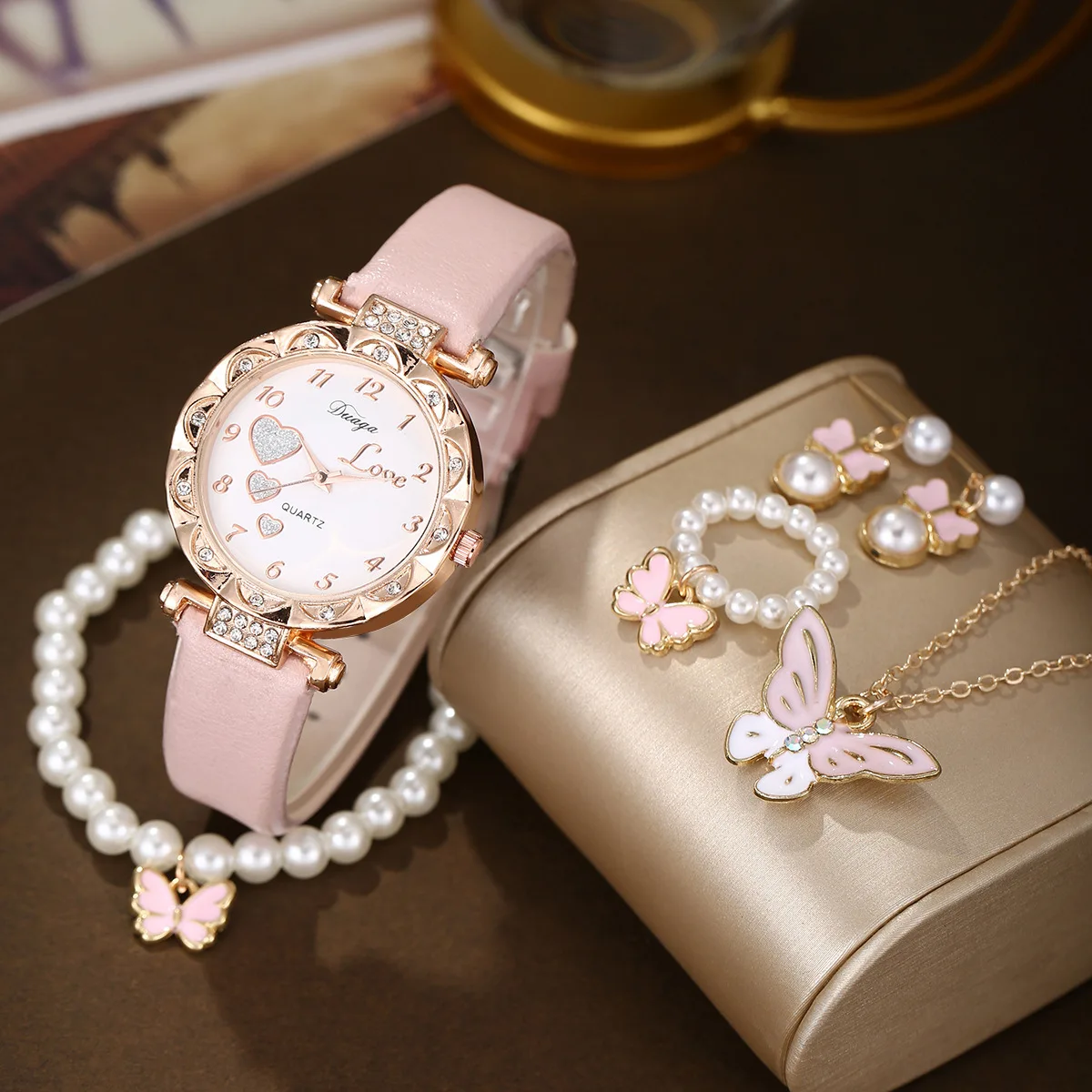 

Женские кварцевые часы с матовым поясом и круглым циферблатом и жемчужной бабочкой, комплект украшений со стразами - модный подарок для женщин