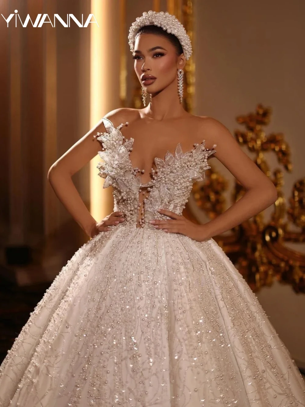 

Gorgeous Ball Gown Long Wedding Dress Shiny Embroidery Beads Pearls Bride Robe Sexy Deep V-neck Bridal Gown Robe De Mariée