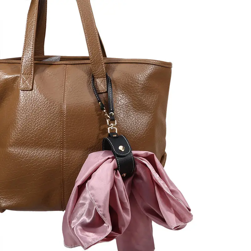 Creative Storage Clip Leather Portable Travel Towel Glove Hat Keeper Clip Multifunctional Hang Bag Decor Accessory